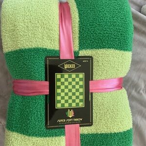 Wicked Green and Yellow Super Soft Throw